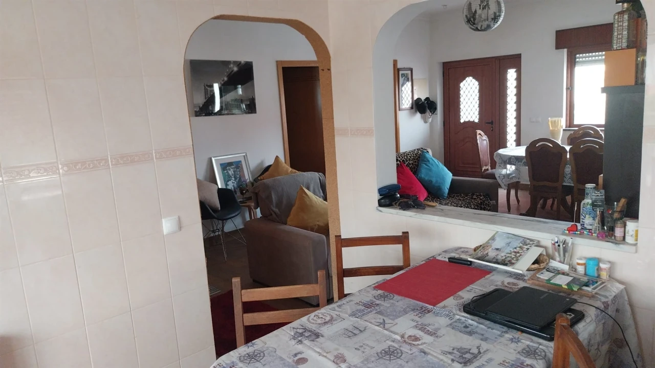 Moradia T5 para Venda em Lavos Foto 37