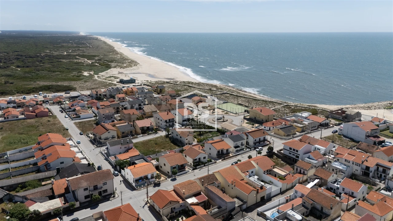 Moradia T5 para Venda em Lavos Foto 8