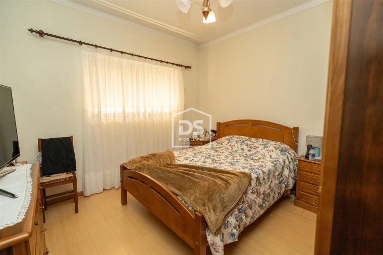 Moradia T5 para Venda em Lavos Foto 16