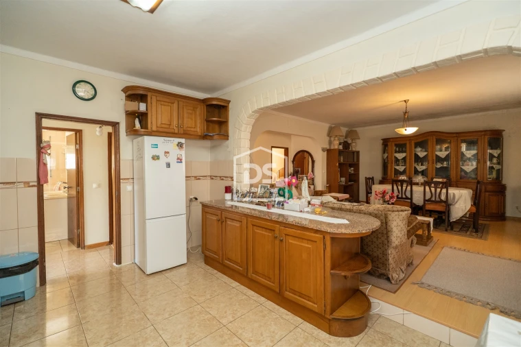 Moradia T5 para Venda em Lavos Foto 12