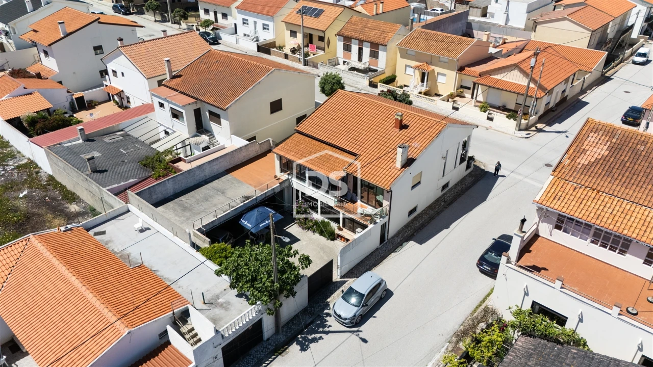 Moradia T5 para Venda em Lavos Foto 2