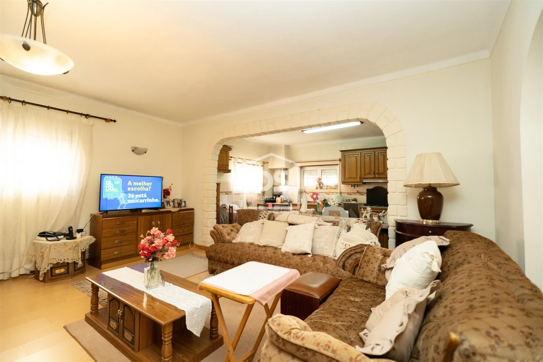 Moradia T5 para Venda em Lavos Foto 6