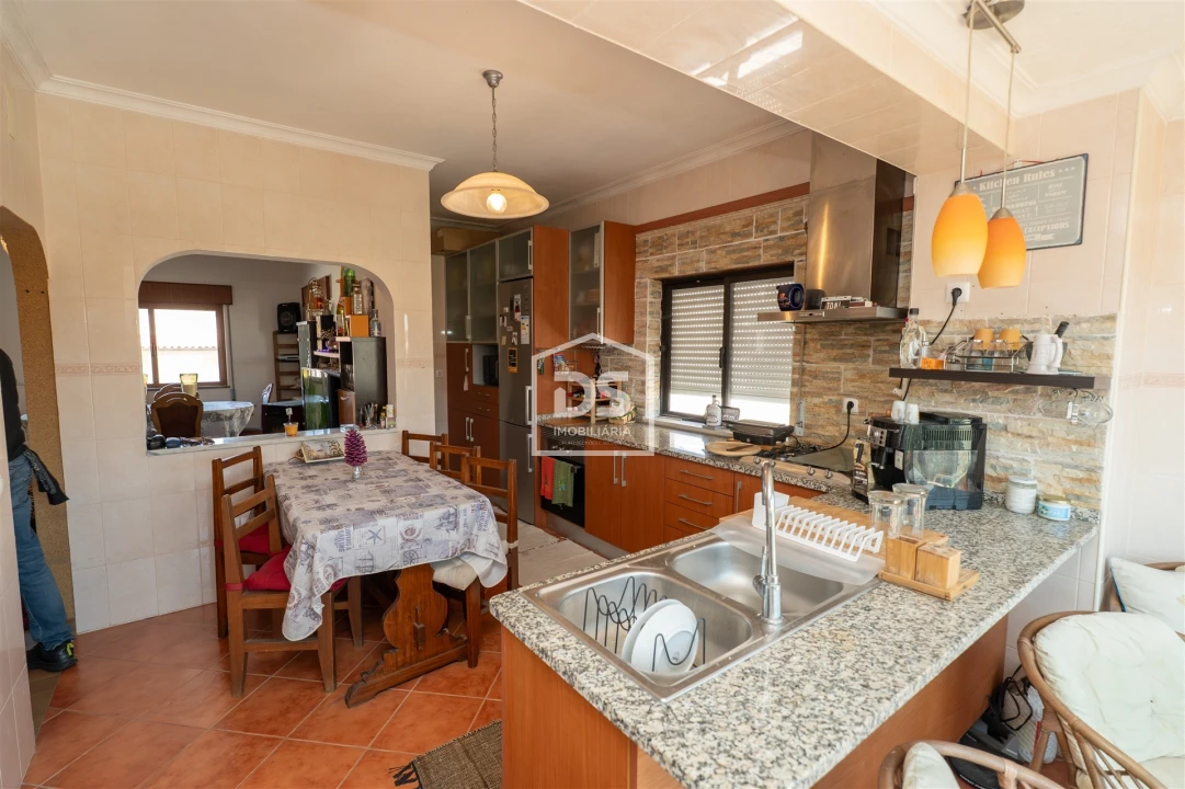 Moradia T5 para Venda em Lavos Foto 27