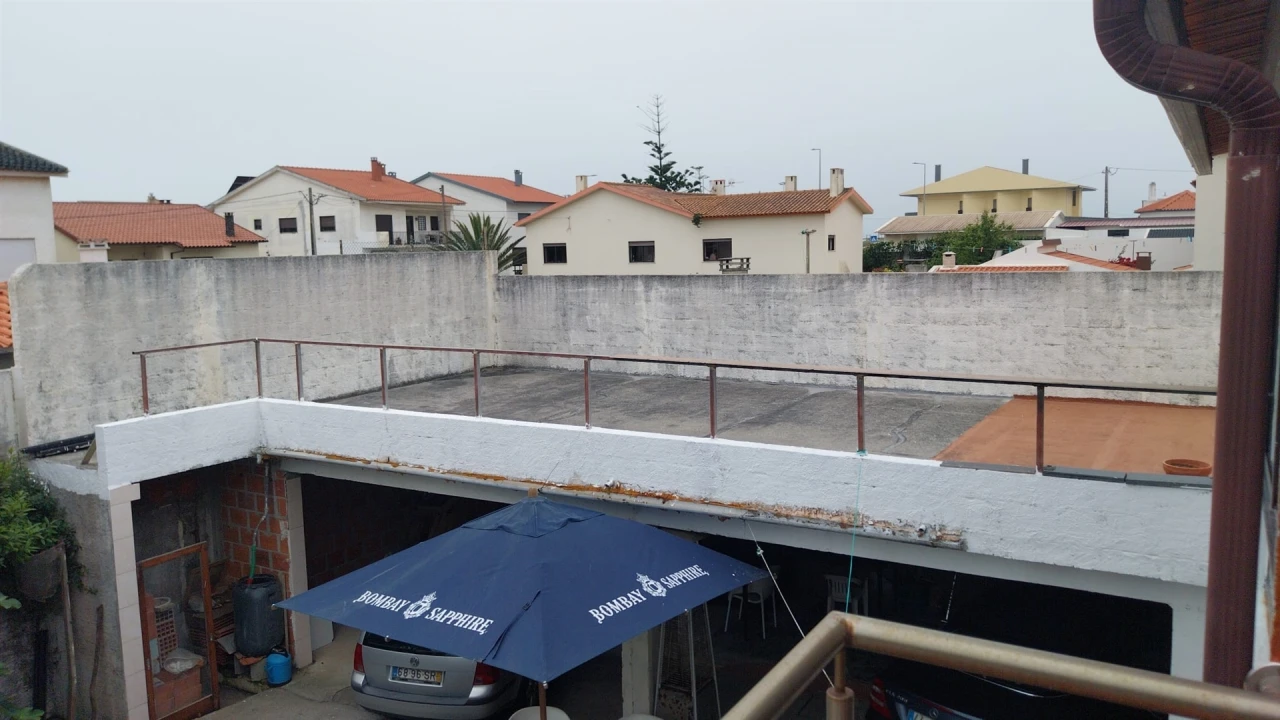 Moradia T5 para Venda em Lavos Foto 42