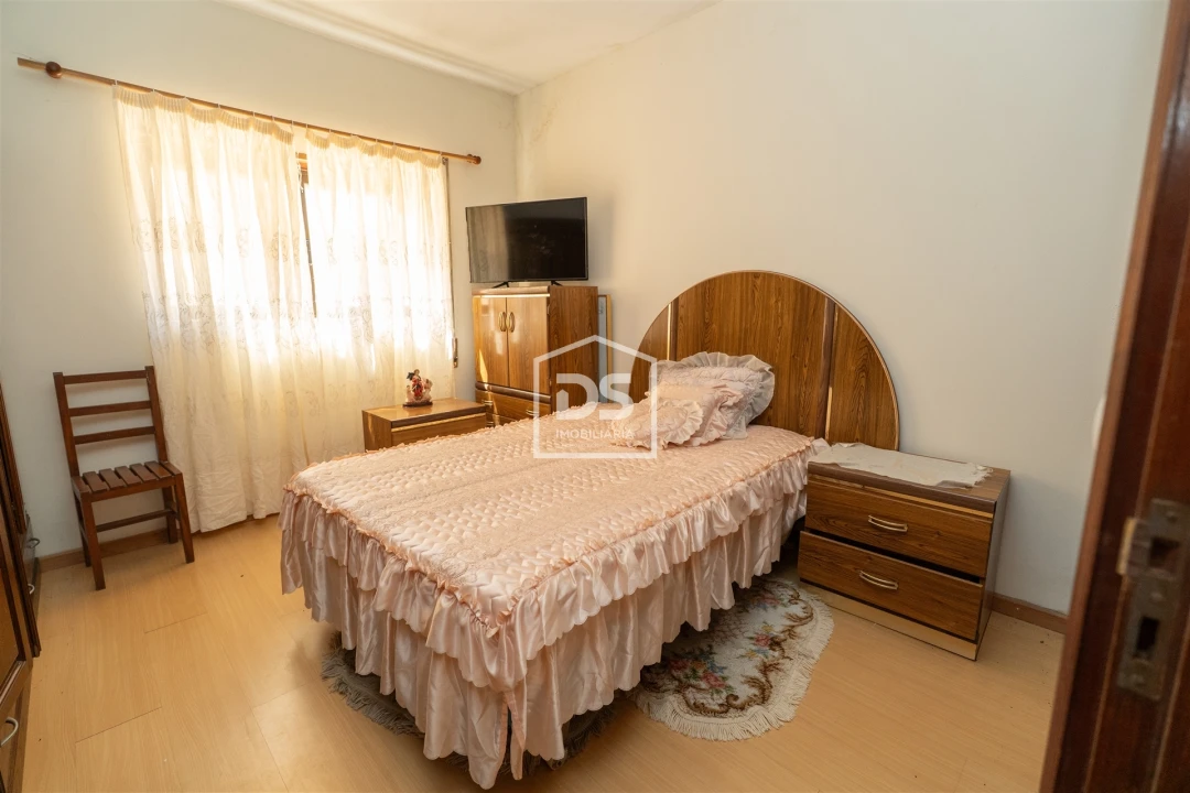 Moradia T5 para Venda em Lavos Foto 14