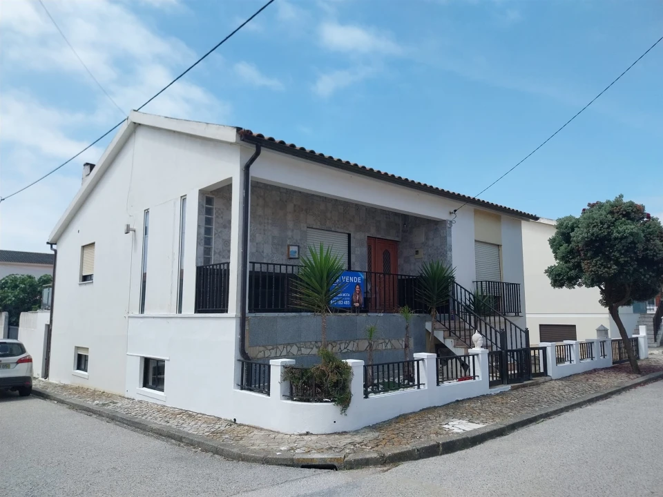 Moradia T5 para Venda em Lavos Foto 35