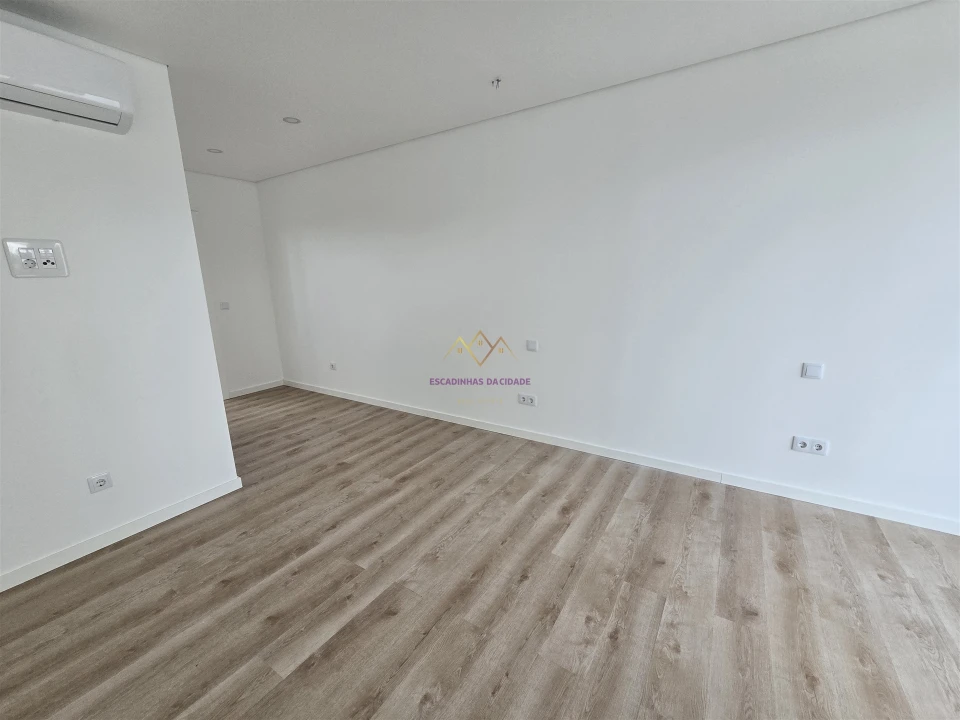Moradia T3 para Venda em Vau Foto 33