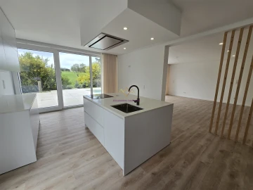 Moradia T3 para Venda em Vau