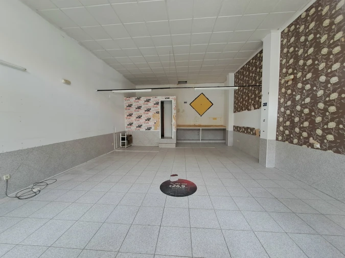 Loja para Arrendamento em Miranda do Douro Foto 2