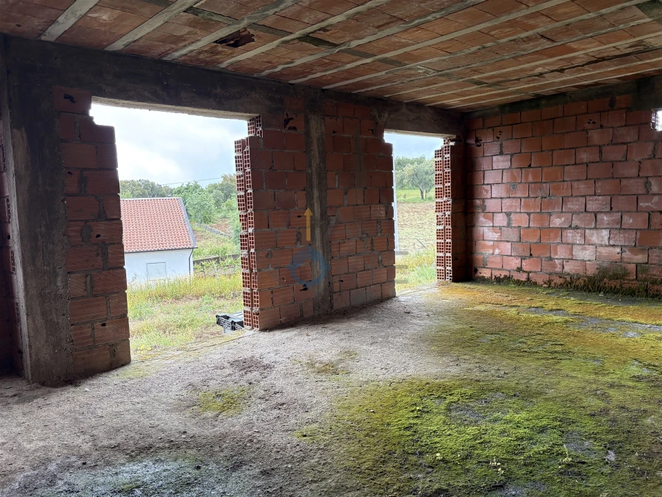 Moradia T0 para Venda em Castro Vicente Foto 15