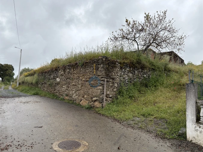 Moradia T0 para Venda em Castro Vicente Foto 7