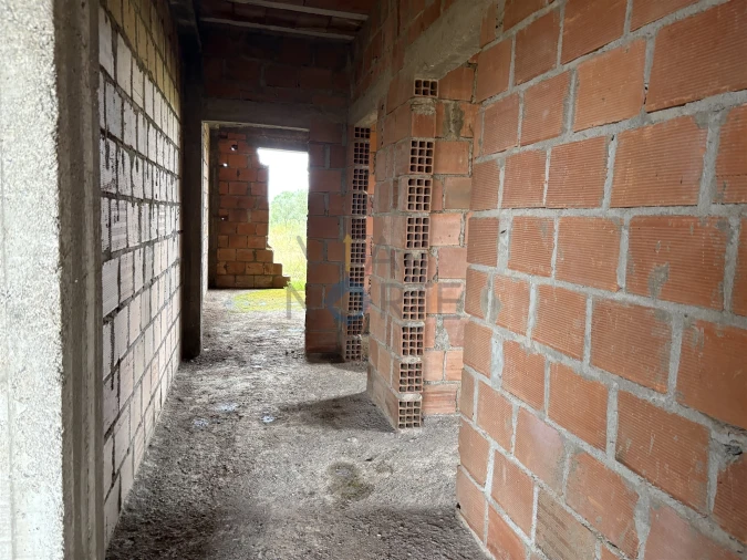 Moradia T0 para Venda em Castro Vicente Foto 11