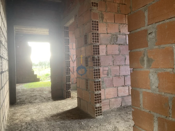 Moradia T0 para Venda em Castro Vicente Foto 13