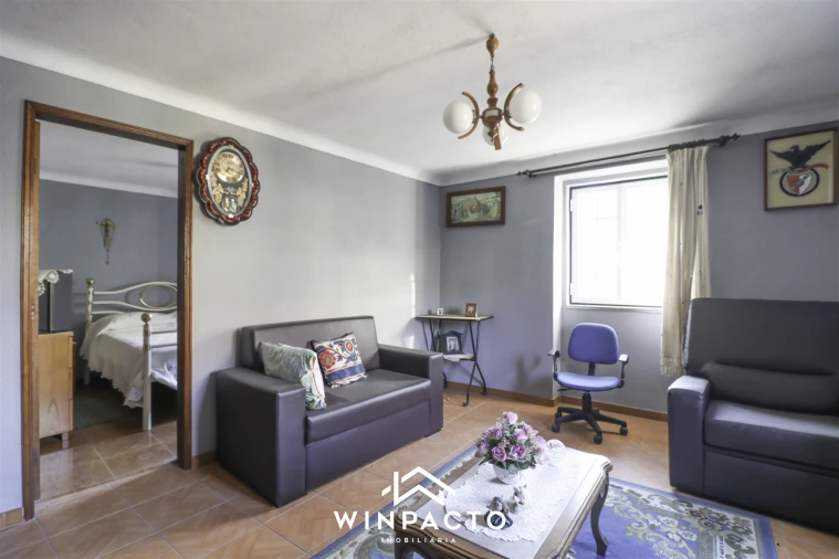 Moradia T2 para Venda em Santiago de Cassurrães e Póvoa de Cervães Foto 15