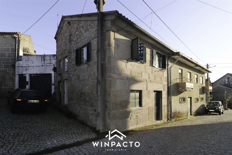 Moradia T2 para Venda em Santiago de Cassurrães e Póvoa de Cervães Foto 2