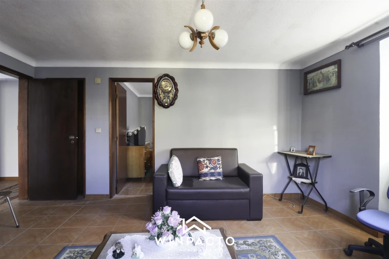 Moradia T2 para Venda em Santiago de Cassurrães e Póvoa de Cervães Foto 16