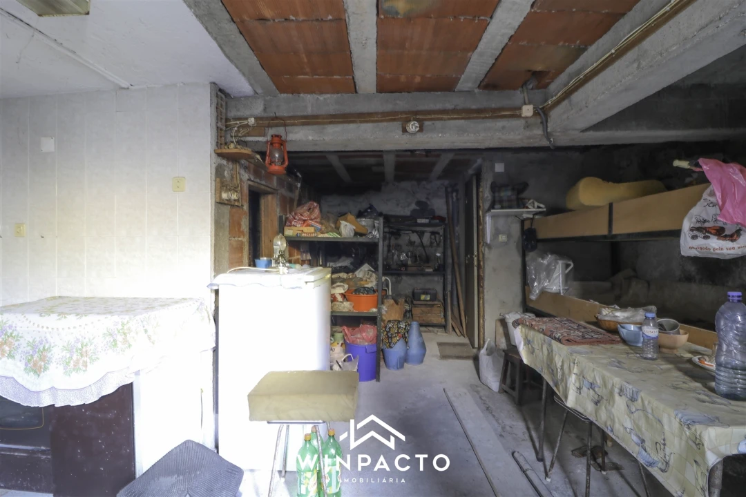 Moradia T2 para Venda em Santiago de Cassurrães e Póvoa de Cervães Foto 26