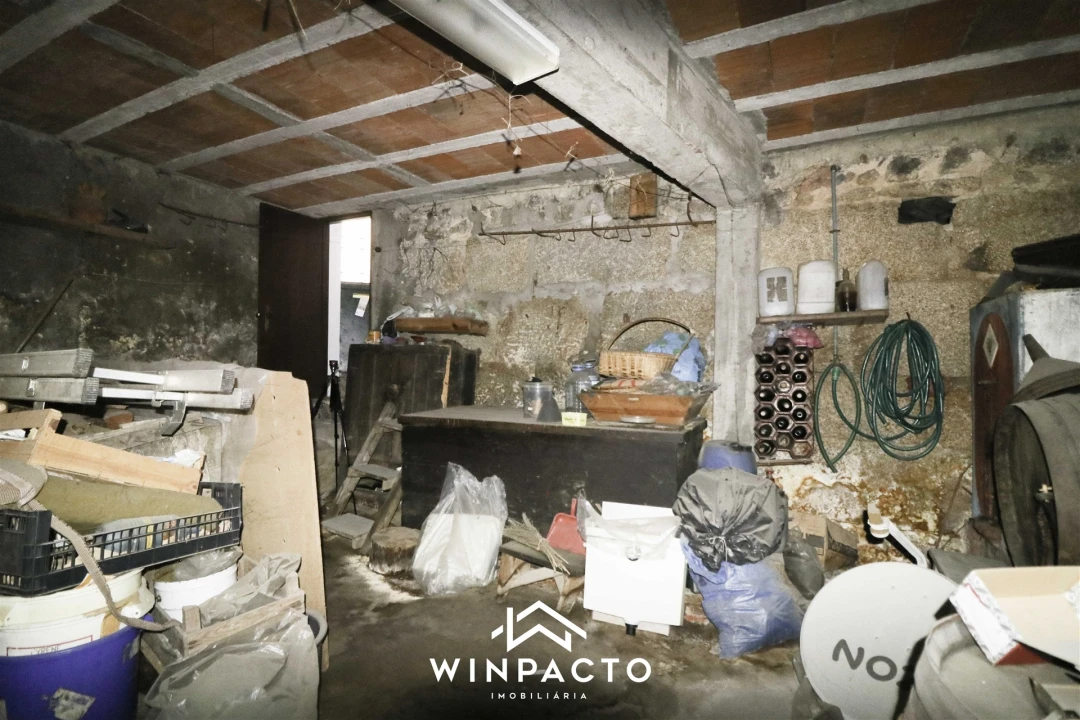 Moradia T2 para Venda em Santiago de Cassurrães e Póvoa de Cervães Foto 32