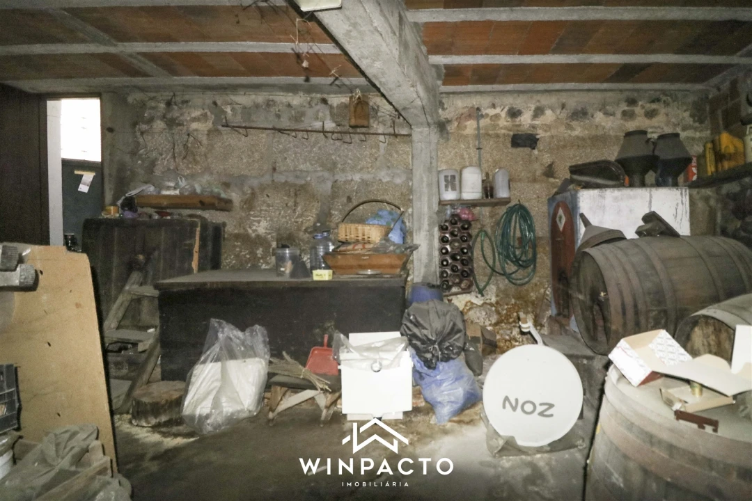 Moradia T2 para Venda em Santiago de Cassurrães e Póvoa de Cervães Foto 33