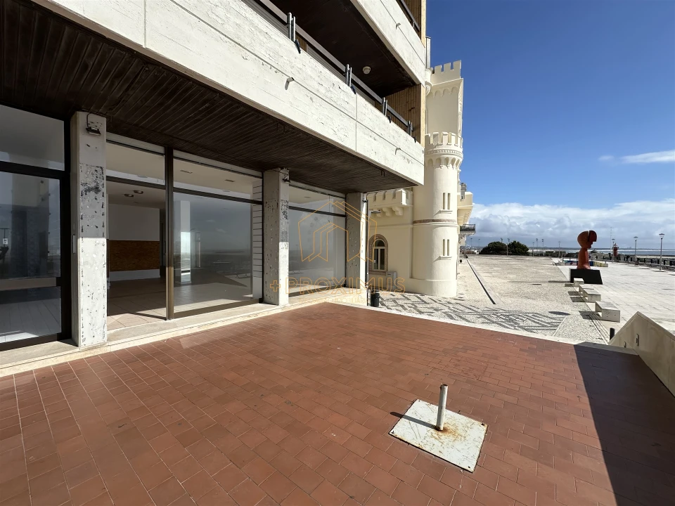 Loja para Venda em Buarcos Foto 1