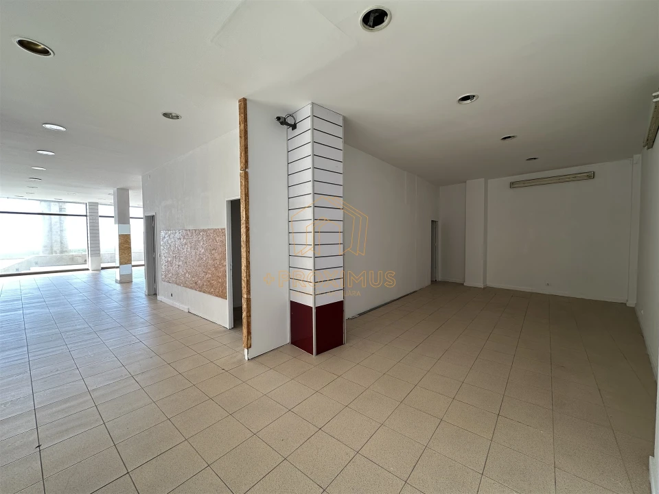 Loja para Venda em Buarcos Foto 11