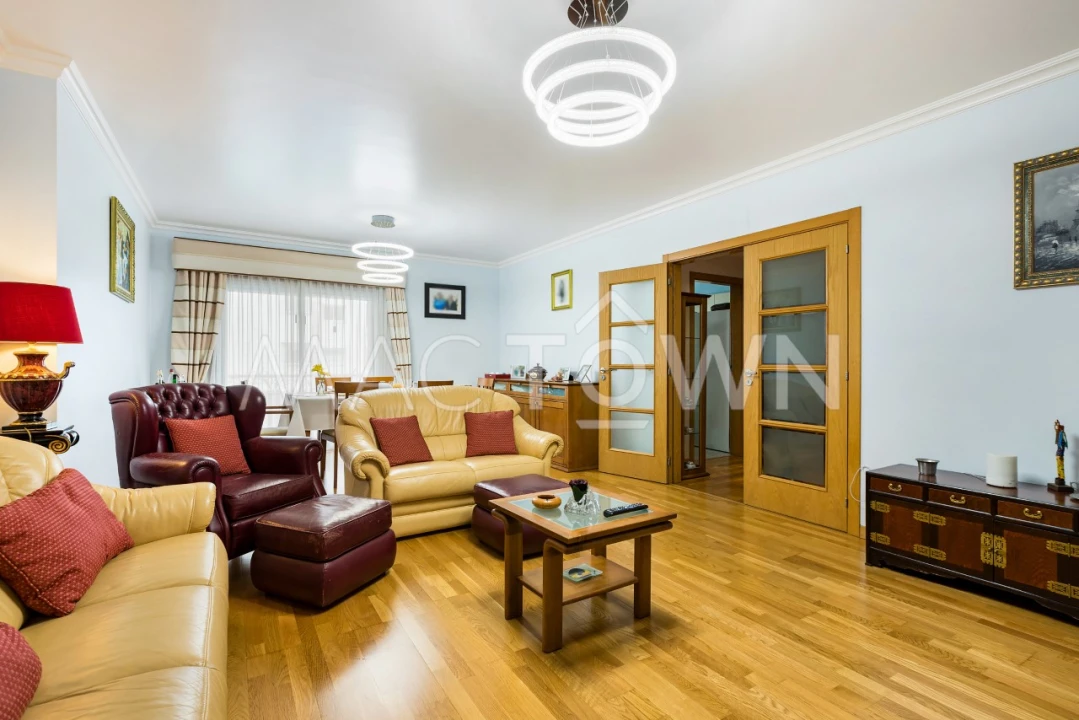 Apartamento T2 para Venda em Alvalade Foto 6