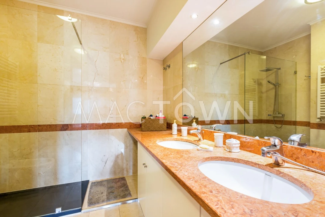 Apartamento T2 para Venda em Alvalade Foto 17