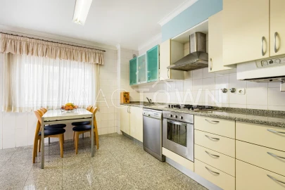 Apartamento T2 para Venda em Alvalade