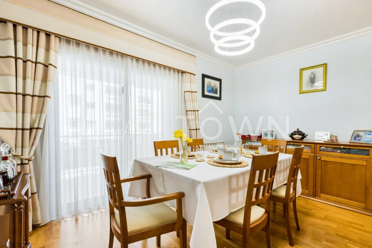 Apartamento T2 para Venda em Alvalade Foto 11
