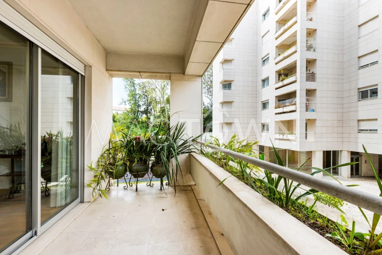 Apartamento T2 para Venda em Alvalade Foto 24