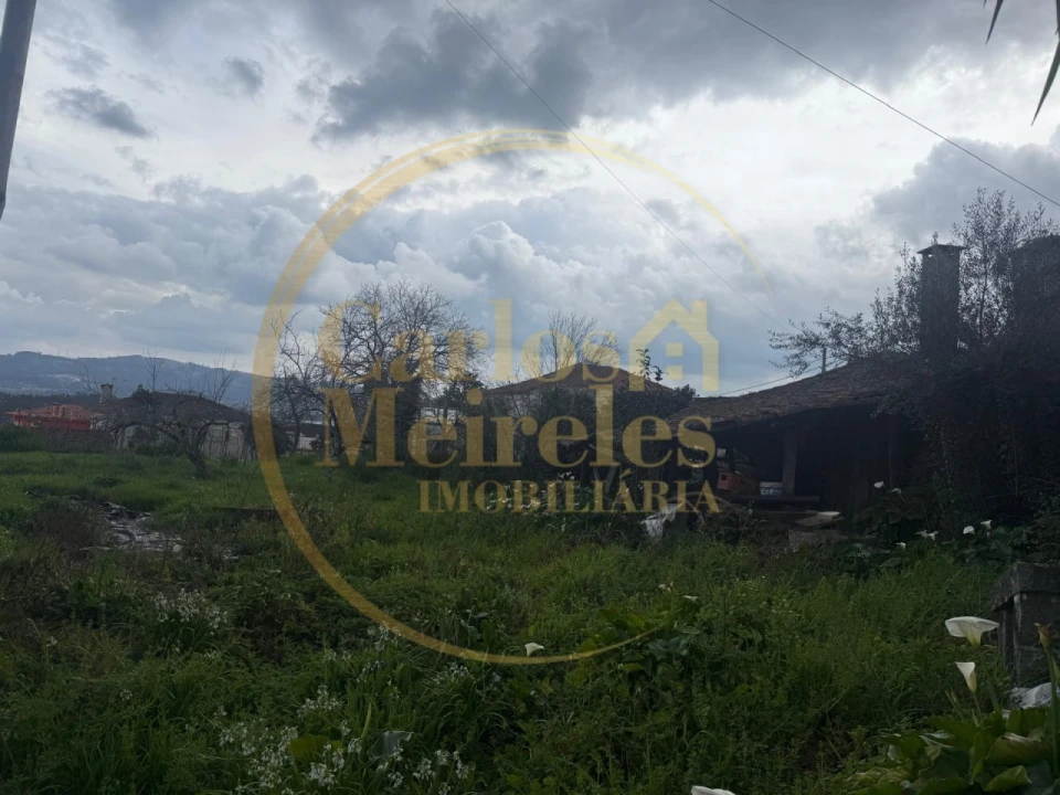 Terreno para Venda em Barreiros Foto 1