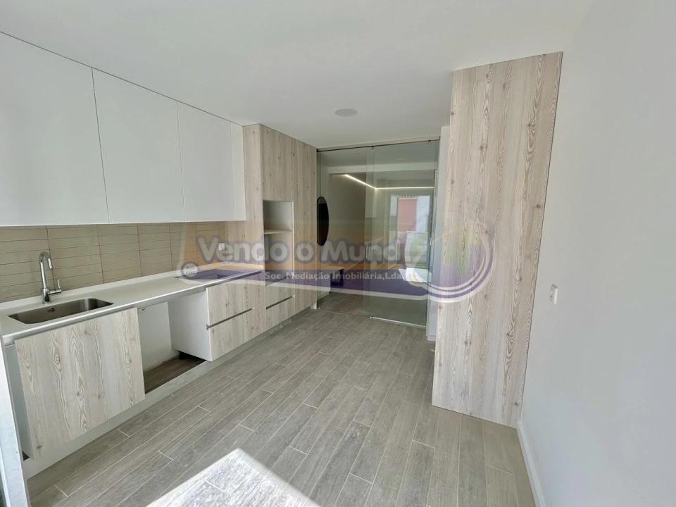 Apartamento T2 para Venda em Alhandra, São João dos Montes e Calhandriz Foto 2