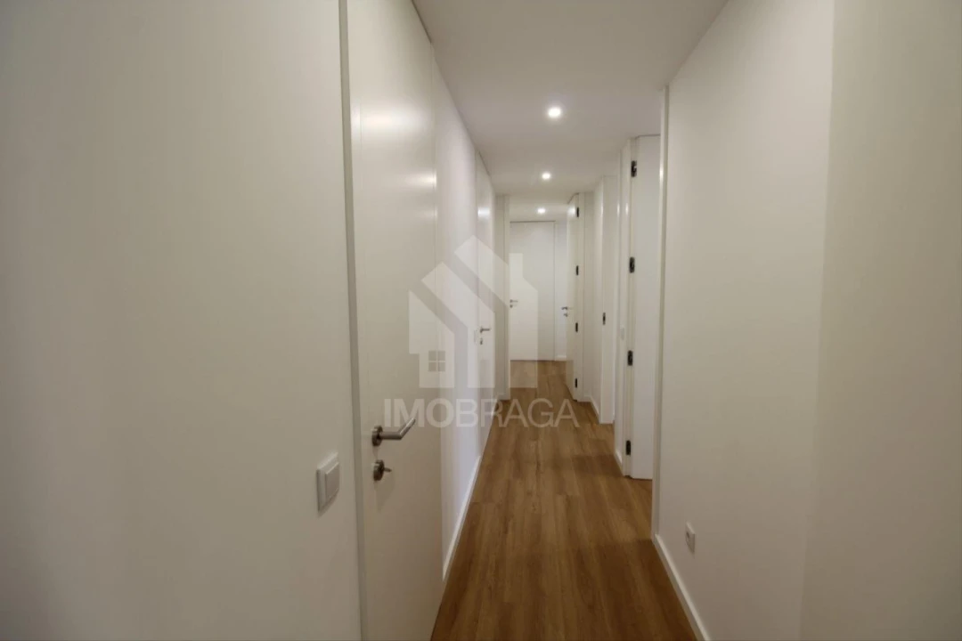 Apartamento T3 para Venda em Real, Dume e Semelhe Foto 28