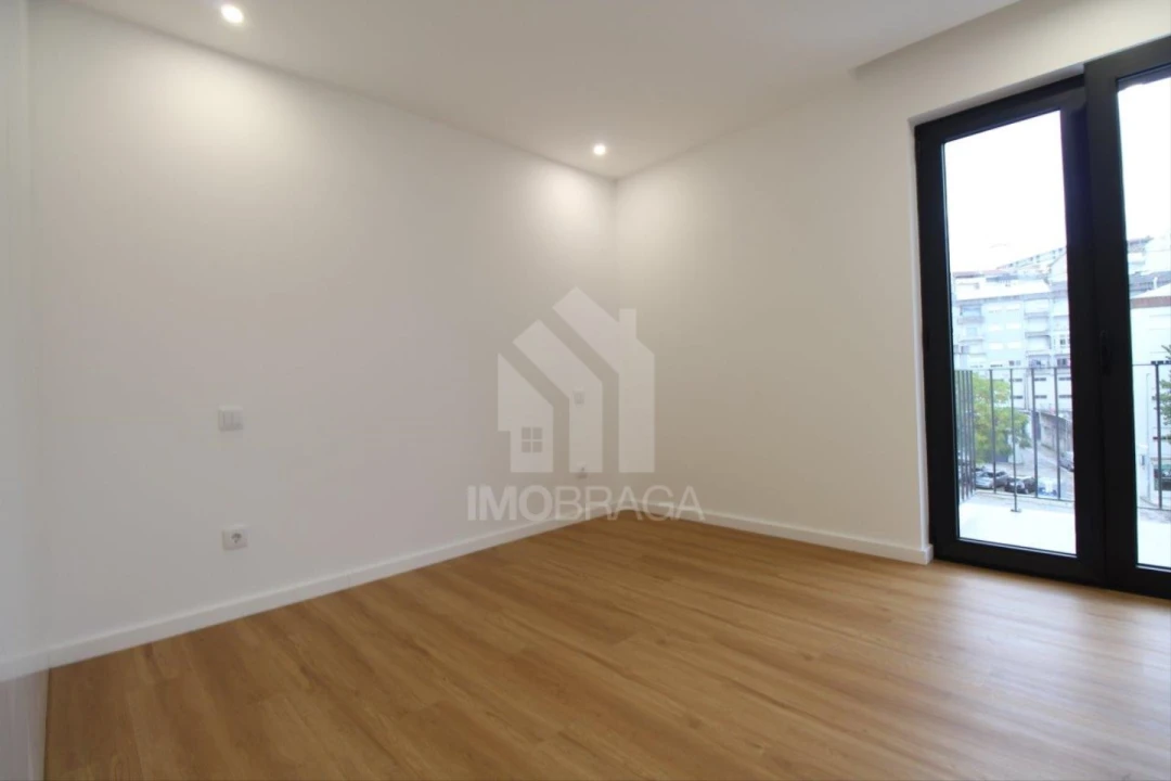 Apartamento T3 para Venda em Real, Dume e Semelhe Foto 33