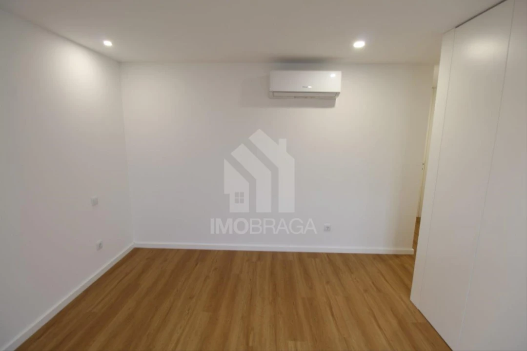 Apartamento T3 para Venda em Real, Dume e Semelhe Foto 42