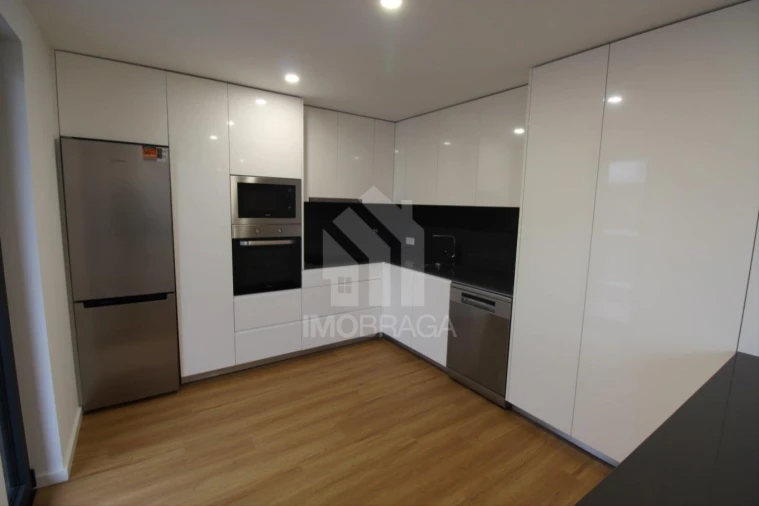 Apartamento T3 para Venda em Real, Dume e Semelhe Foto 16