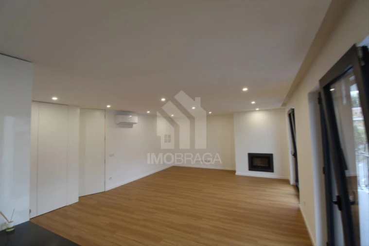 Apartamento T3 para Venda em Real, Dume e Semelhe Foto 23