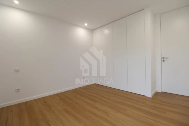 Apartamento T3 para Venda em Real, Dume e Semelhe Foto 31