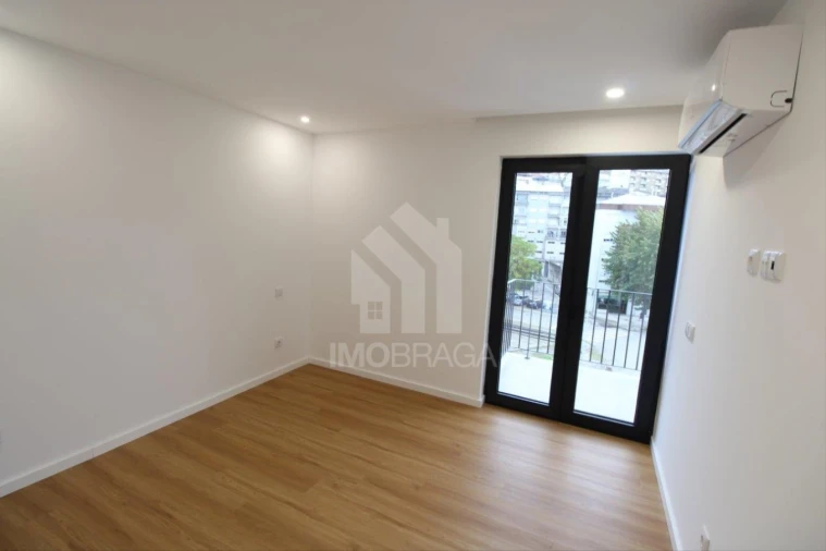 Apartamento T3 para Venda em Real, Dume e Semelhe Foto 32