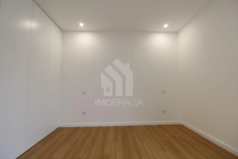 Apartamento T3 para Venda em Real, Dume e Semelhe Foto 34