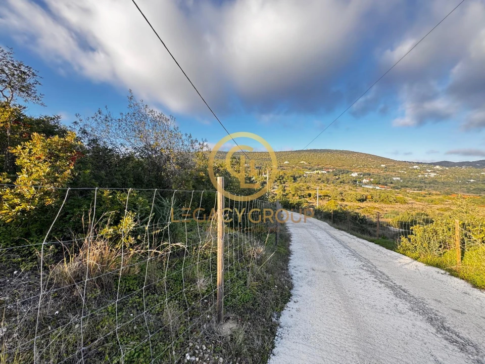 Terreno para Venda em Santa Barbara de Nexe Foto 9