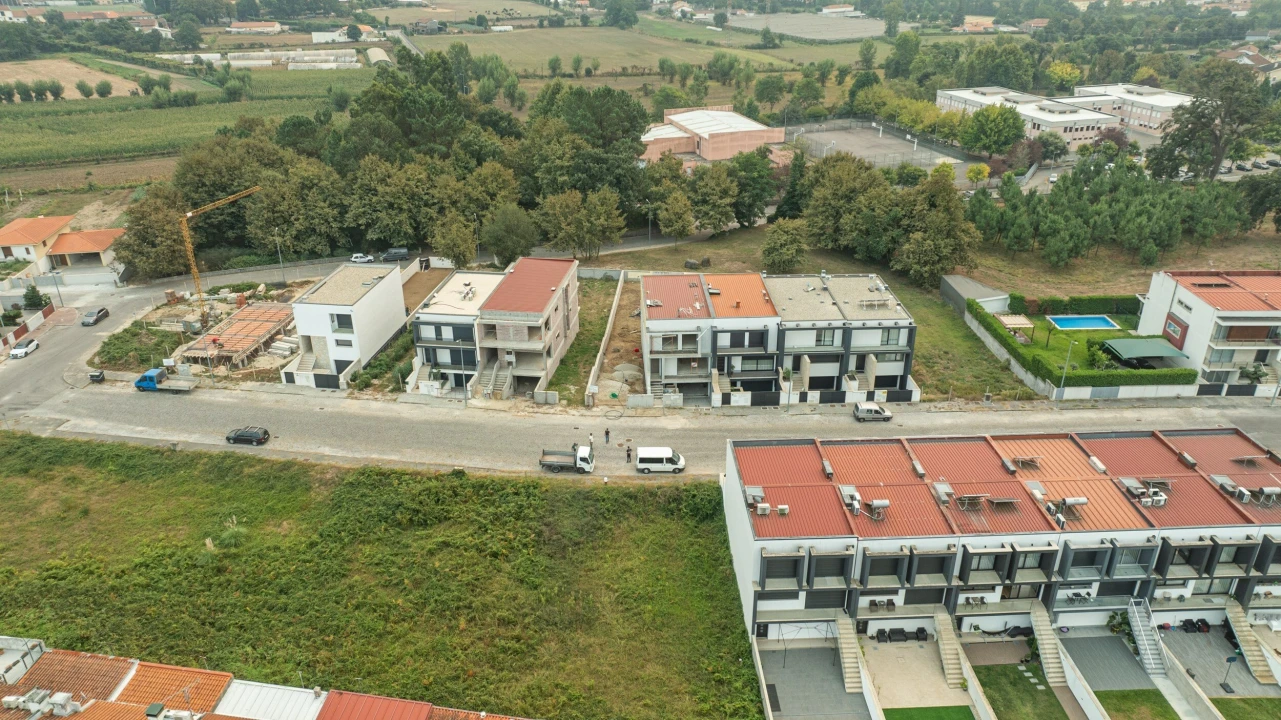 Moradia T4 para Venda em Merelim (São Paio), Panoias e Parada de Tibães Foto 7