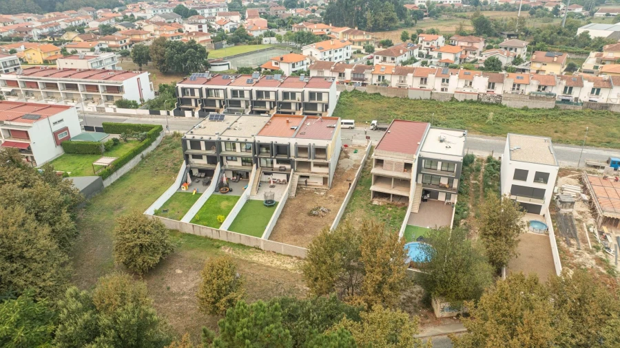 Moradia T4 para Venda em Merelim (São Paio), Panoias e Parada de Tibães Foto 17
