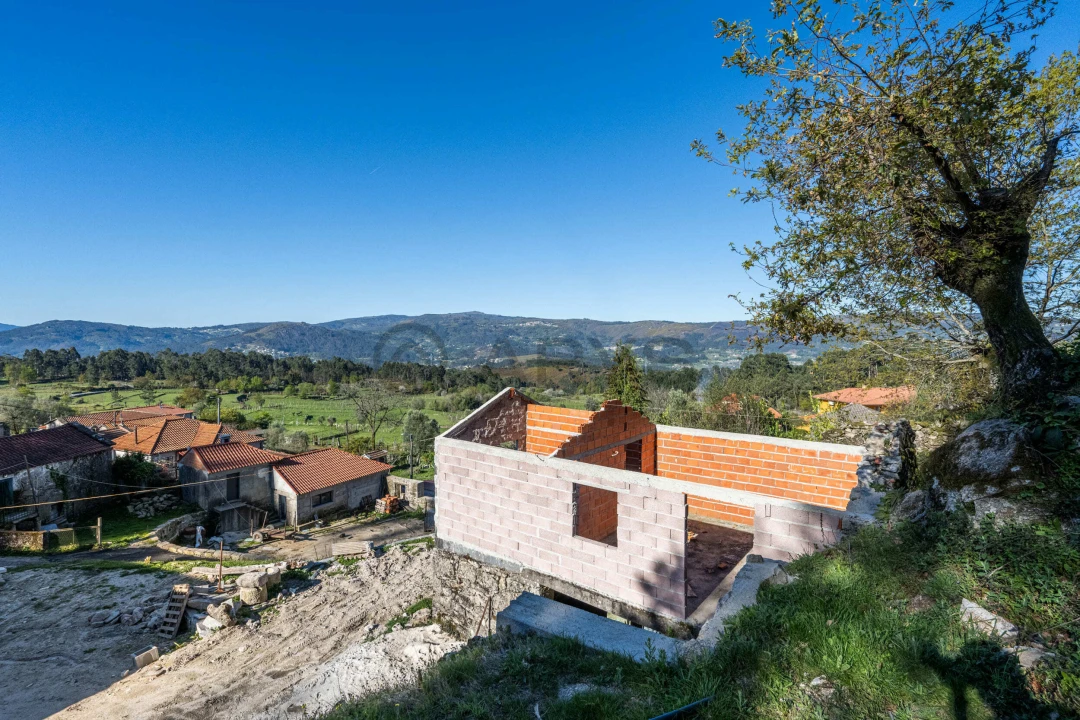 Moradia T3 para Venda em Gondoriz Foto 11