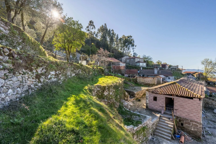 Moradia T3 para Venda em Gondoriz Foto 13