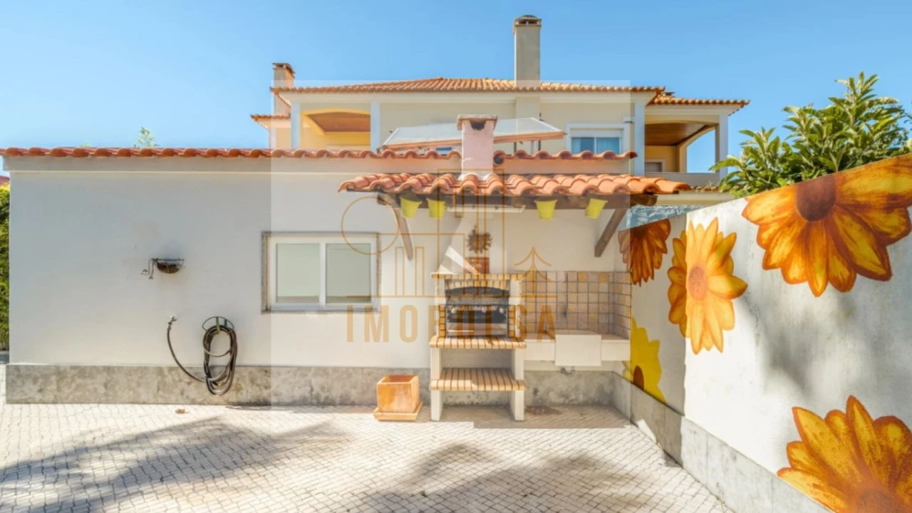 Moradia T5 para Venda em Carcavelos e Parede Foto 14