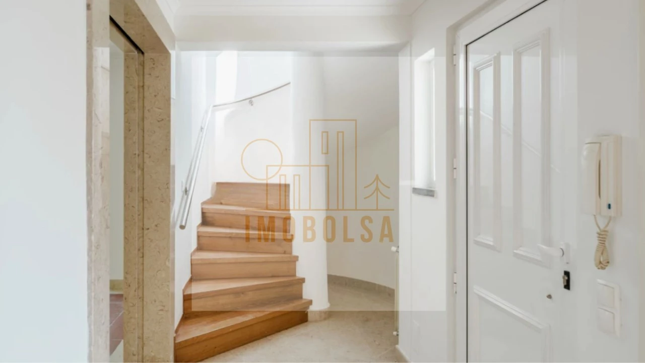 Moradia T5 para Venda em Carcavelos e Parede Foto 17