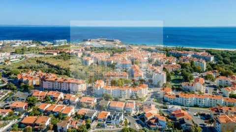 Moradia T5 para Venda em Carcavelos e Parede