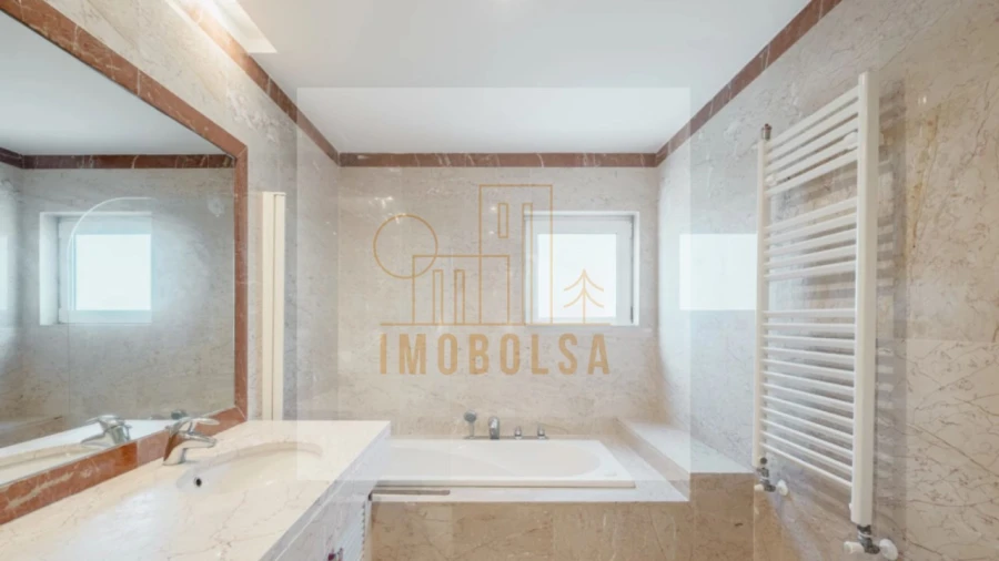 Moradia T5 para Venda em Carcavelos e Parede Foto 21