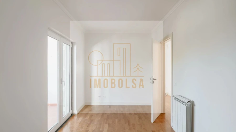 Moradia T5 para Venda em Carcavelos e Parede Foto 22